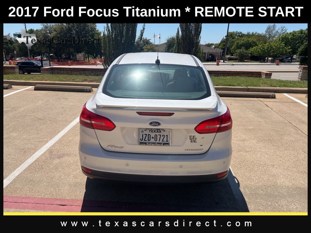 2017 Ford Focus Titanium 12