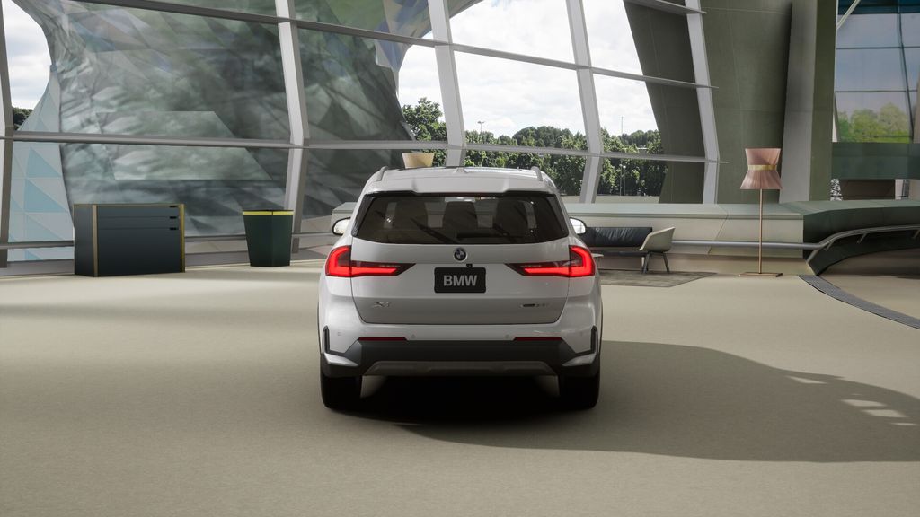 2025 BMW X1 xDrive28i 32
