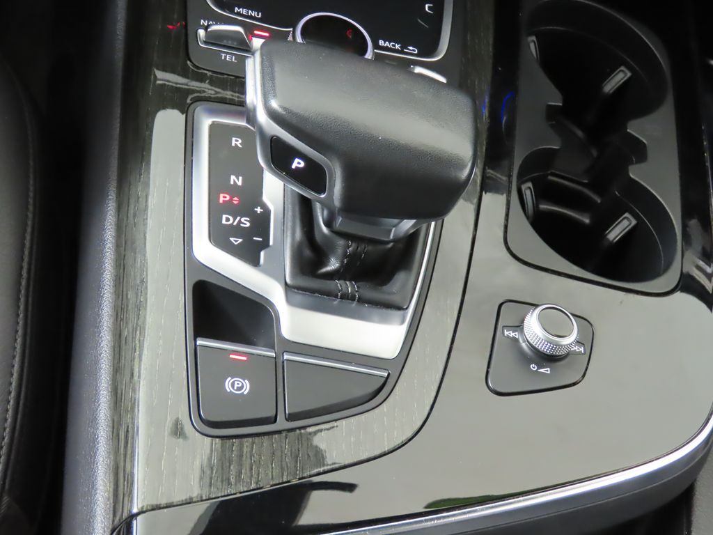 Thumbnail: 2019 Audi Q7 - 22