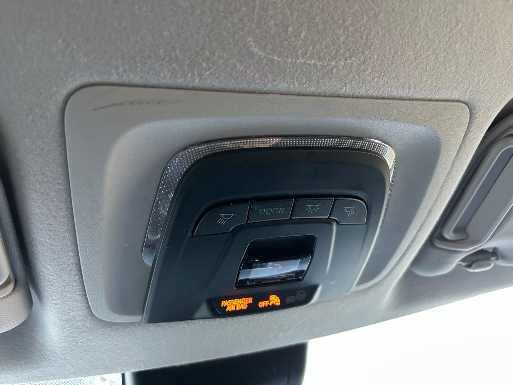 Thumbnail: 2022 Toyota Corolla Cross - 27