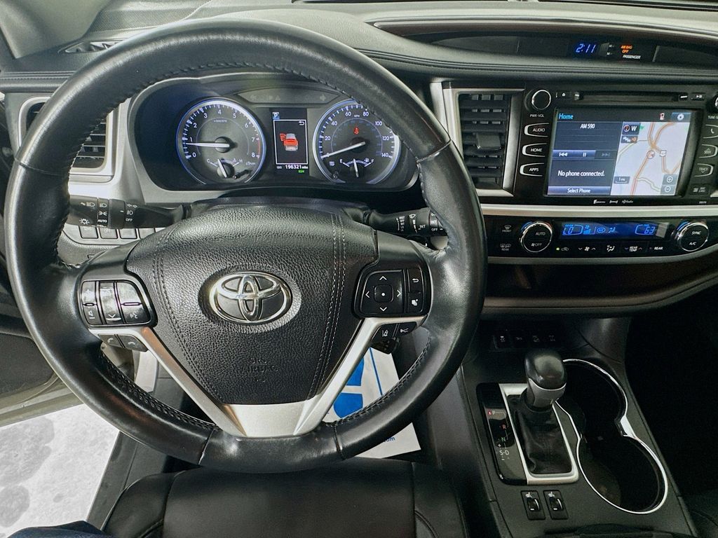 Used Car 2018 Toyota Highlander  For Sale Under $20,000 In Austin, Texas