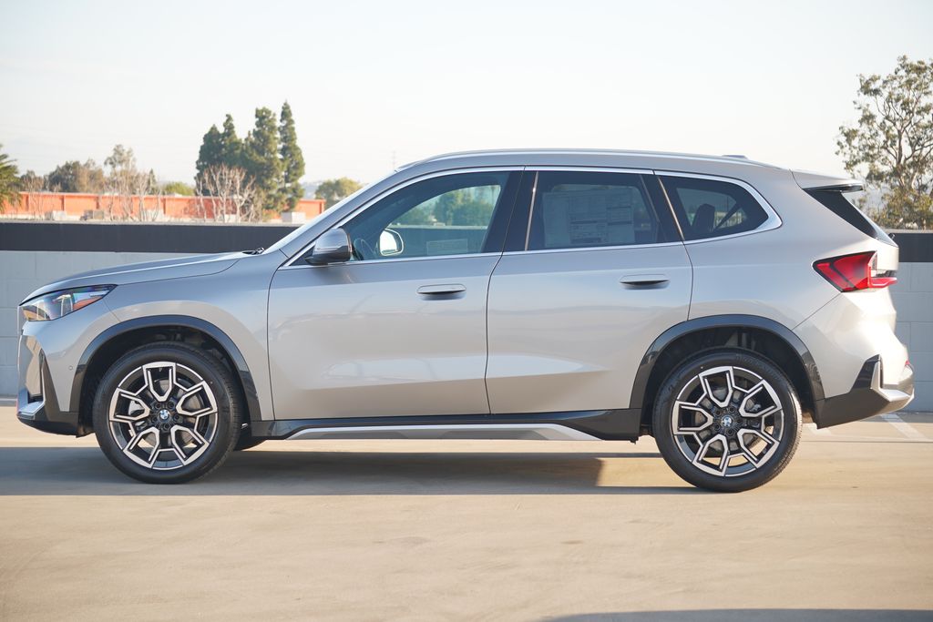 Thumbnail: 2026 BMW X1 - 4