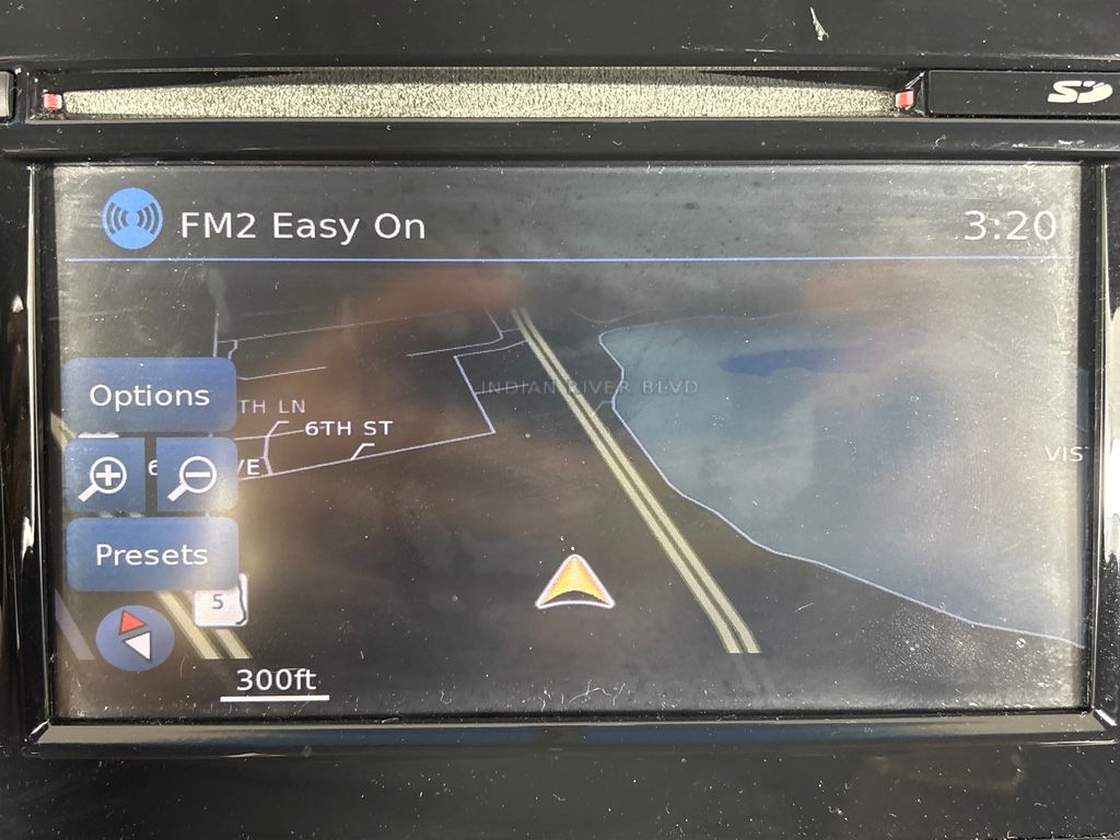 Used 2014 Silver Nissan 2.5 SV image 27