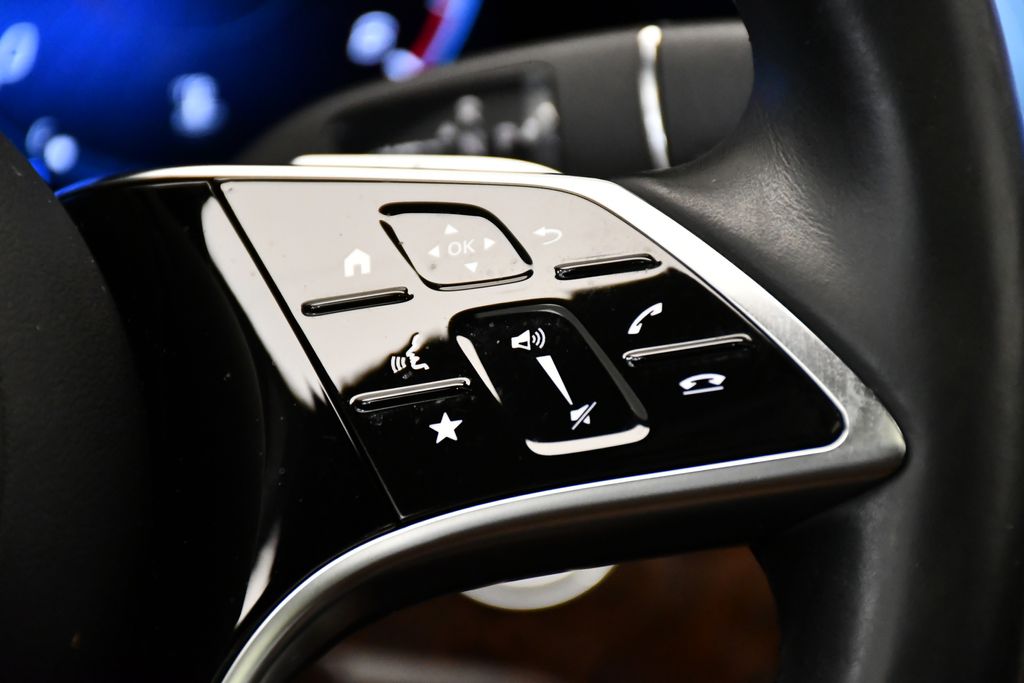 Thumbnail: 2022 Mercedes-Benz E-Class - 23
