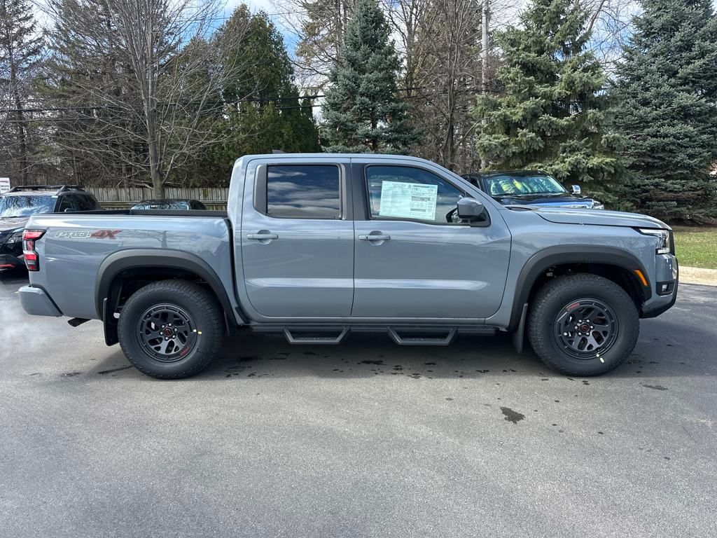 2025 Nissan Frontier PRO-4X photo