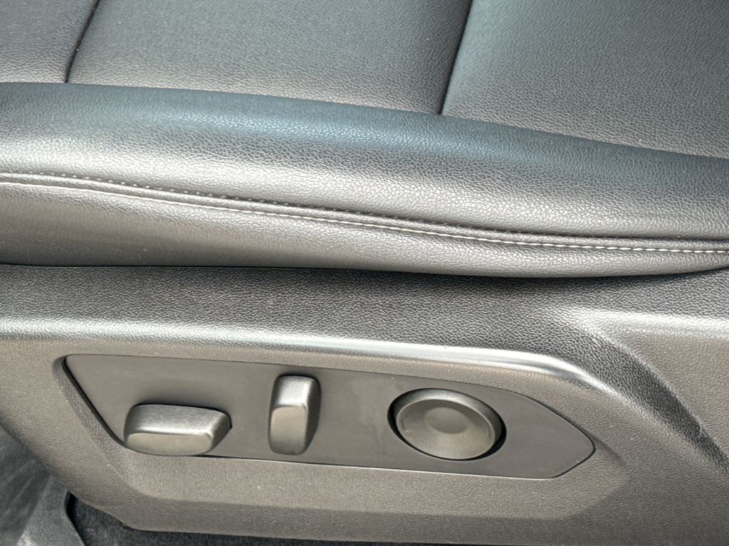 2023 Summit White GMC Canyon Elevation RWD Truck