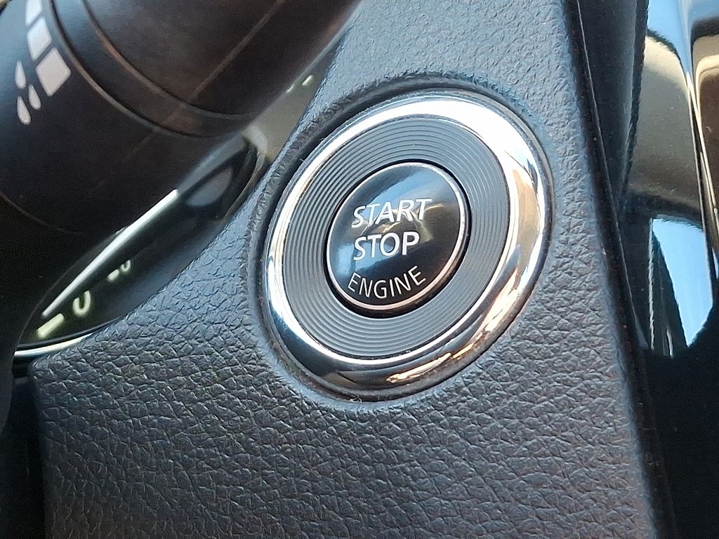 Thumbnail: 2020 Nissan Rogue - 25