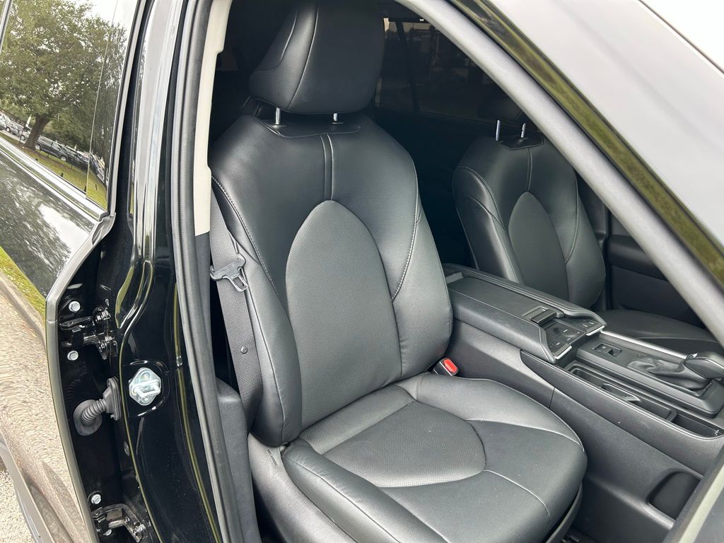 Thumbnail: 2024 Toyota Grand Highlander - 16