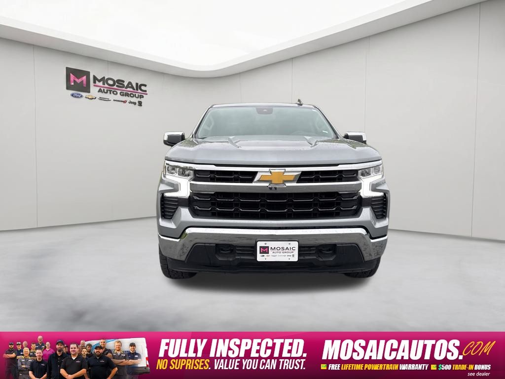 Used 2025 Chevrolet Silverado 1500 LT with VIN 1GCUKDED1SZ129622 for sale in Zumbrota, Minnesota