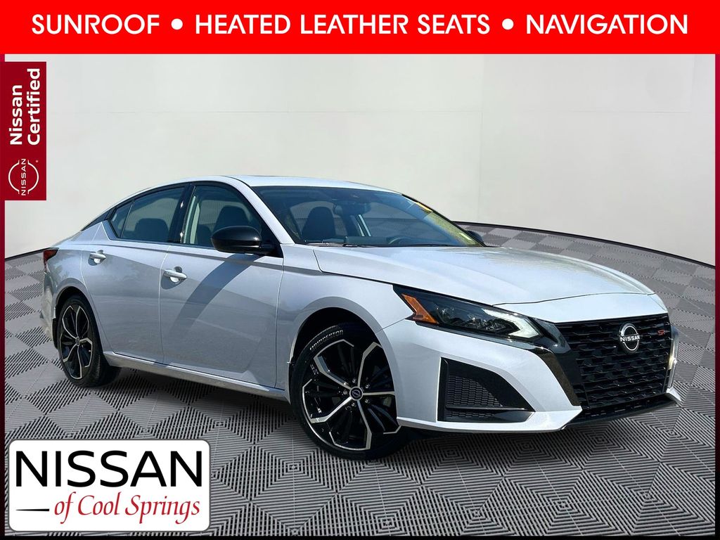 Pearl 2024 Nissan Altima Sedan Front-Wheel Drive Continuously Variable Transmission