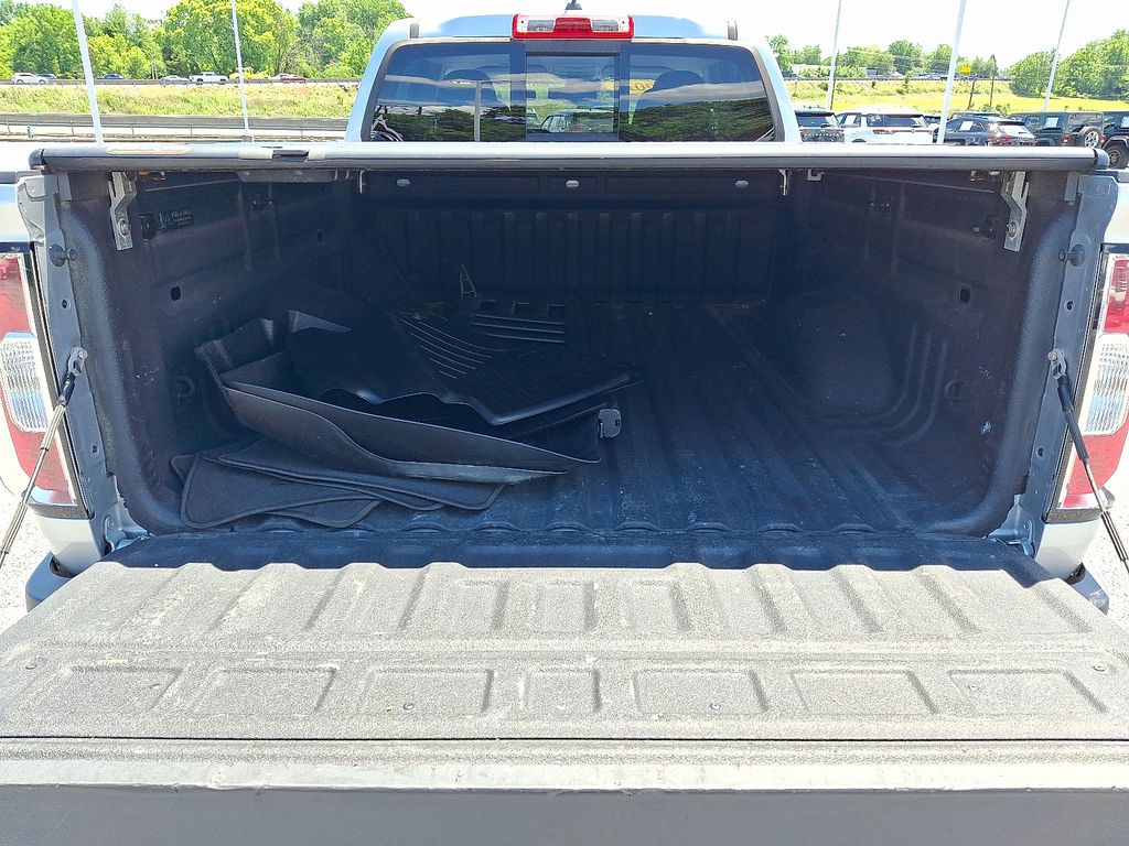 2017 GMC Canyon — photo 28