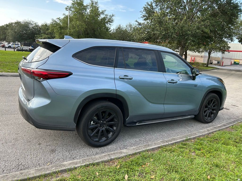 2023 Toyota Highlander XLE 5