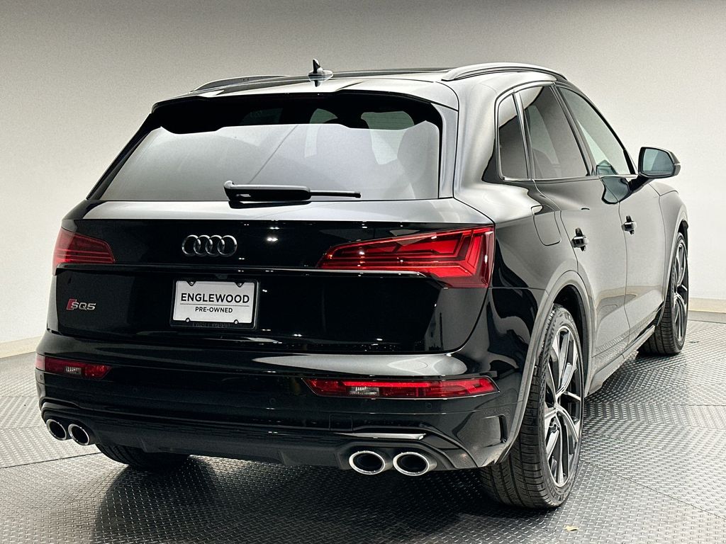 2022 Audi SQ5 Premium Plus 3