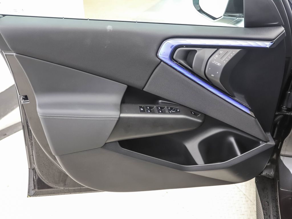 Thumbnail: 2025 BMW X3 - 9