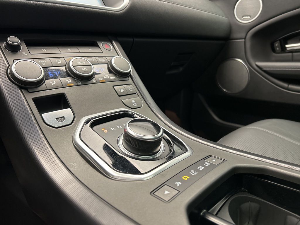Thumbnail: 2018 Land Rover Range Rover Evoque - 19