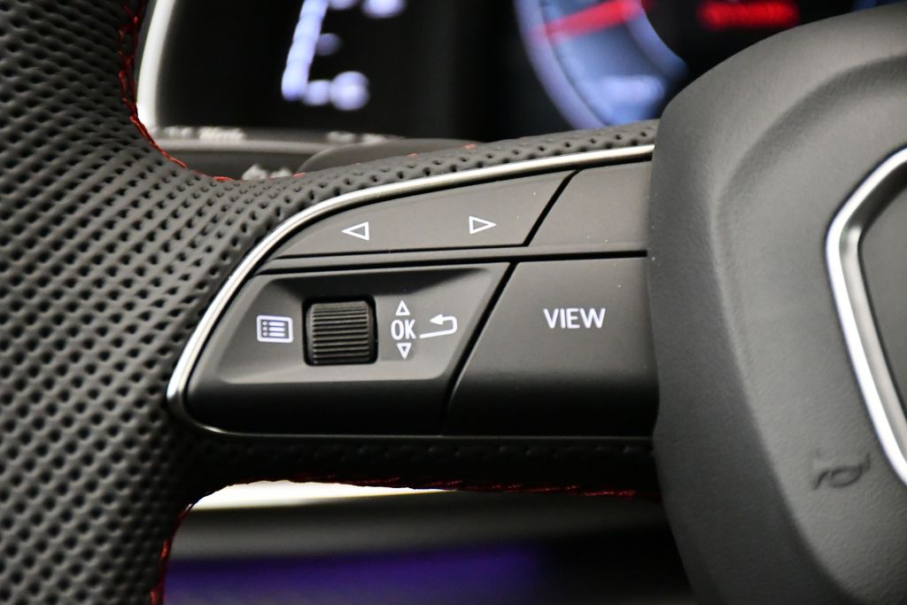 Thumbnail: 2026 Audi Q8 - 23