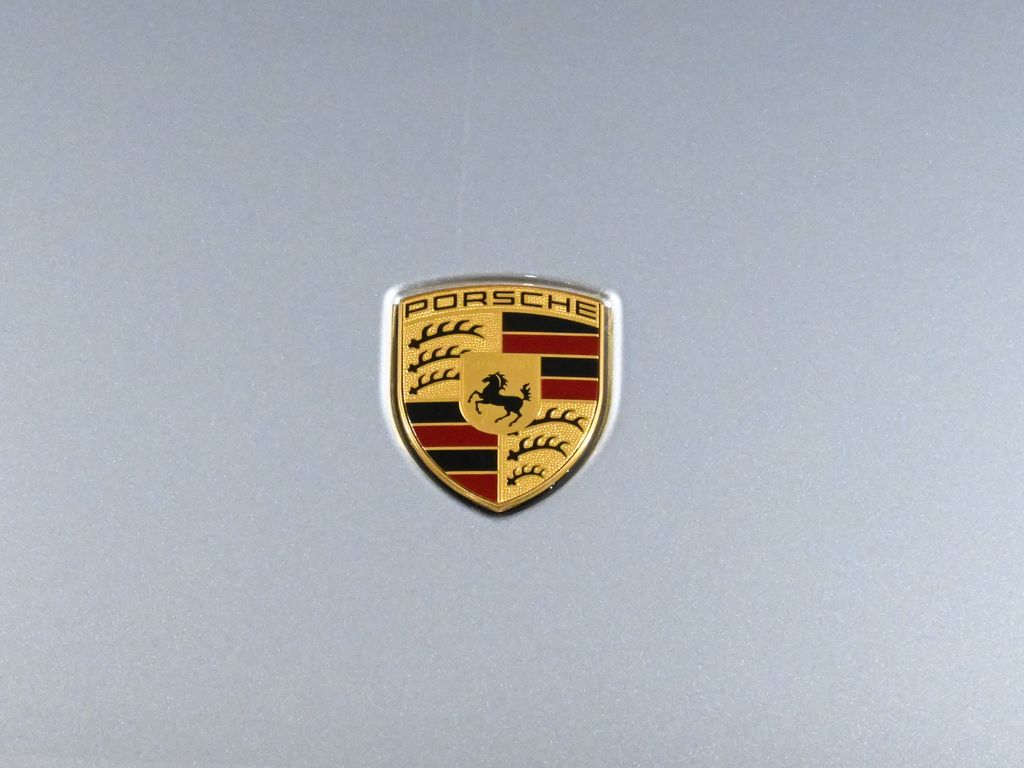 Thumbnail: 2025 Porsche Macan - 11