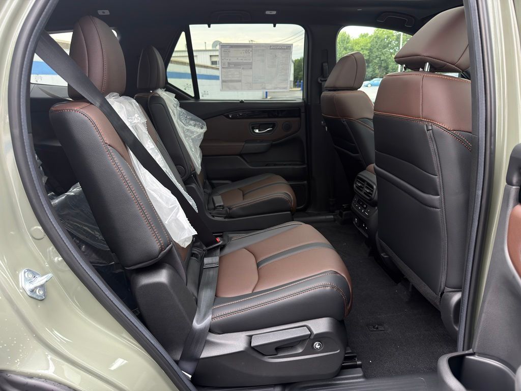 Thumbnail: 2026 Honda Pilot - 24