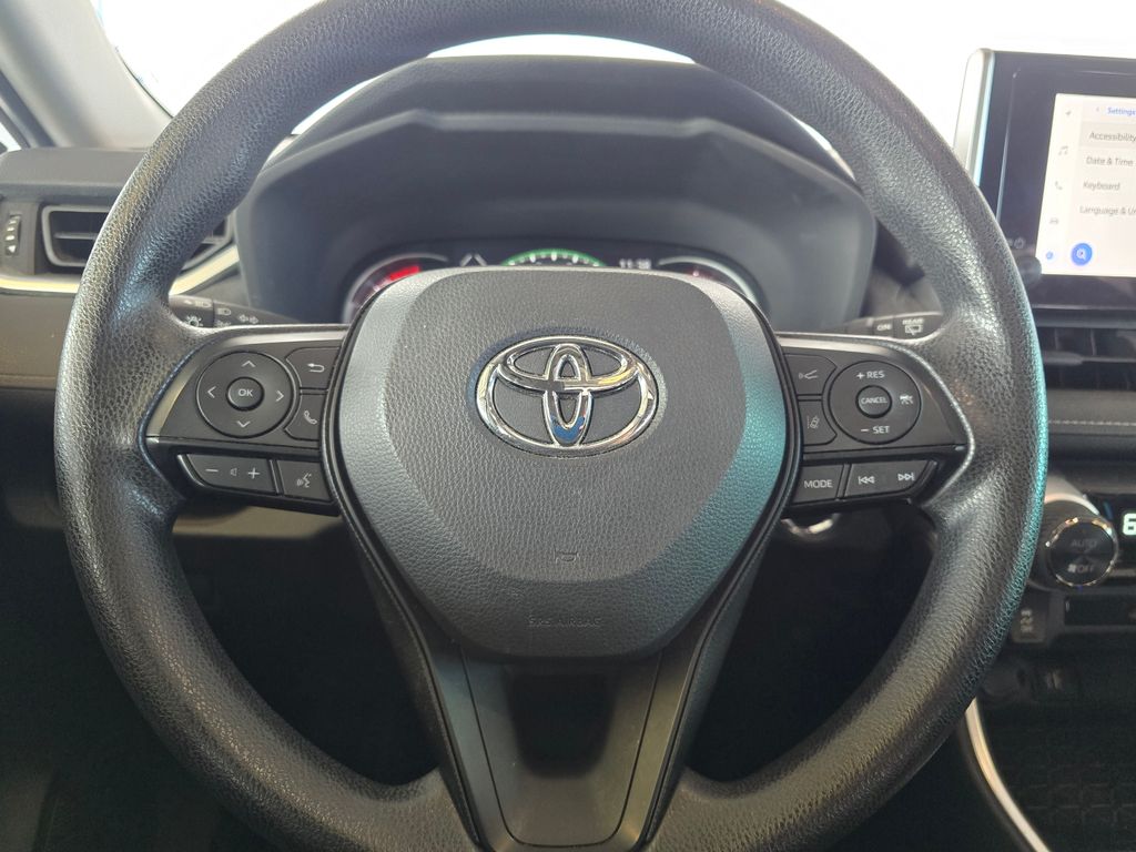 Thumbnail: 2024 Toyota RAV4 - 17