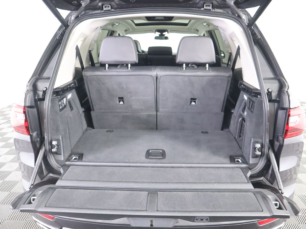 Thumbnail: 2021 BMW X7 - 29