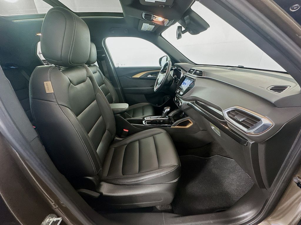 Thumbnail: 2021 Chevrolet TrailBlazer - 27