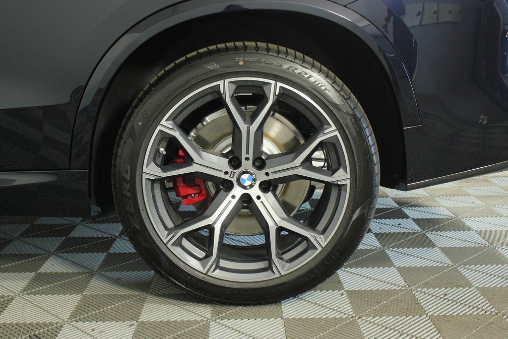Thumbnail: 2026 BMW X5 - 10