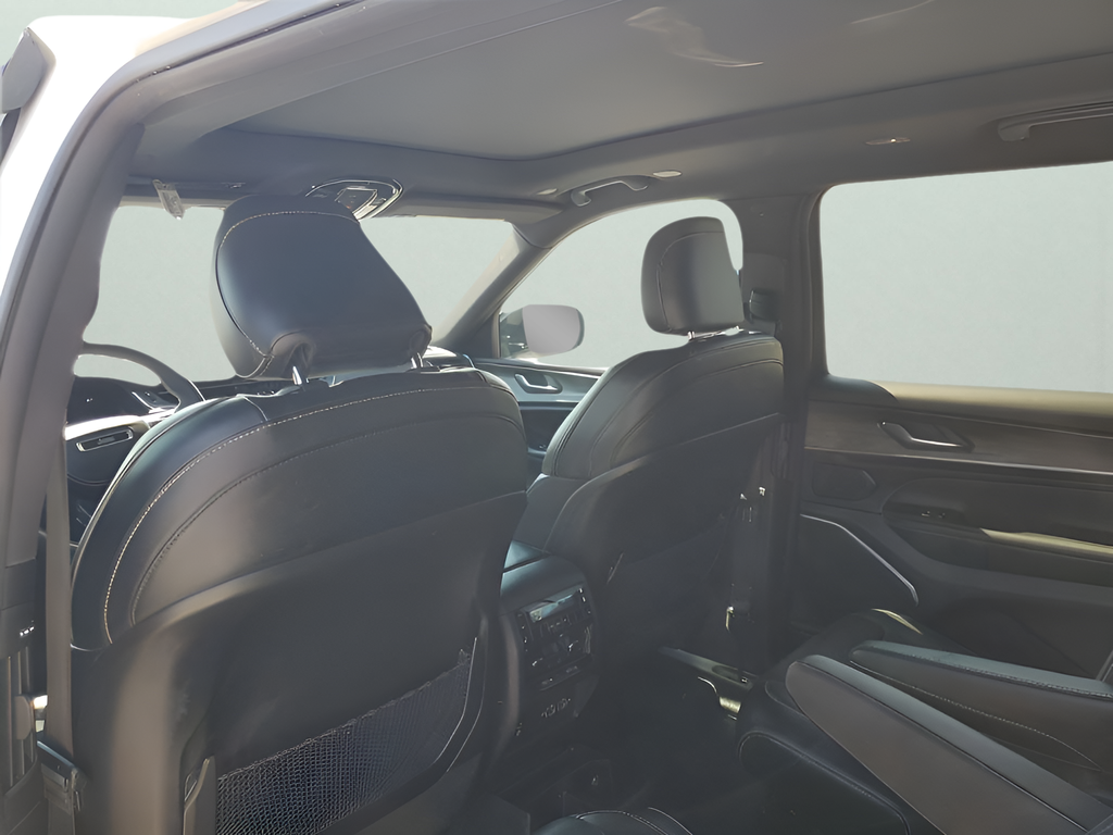 Used Car 2023 Jeep Grand Cherokee L  Overland For Sale Under $35,000 In Austin, Texas