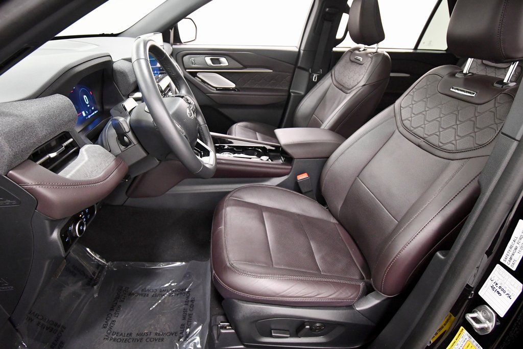 Used 2025 Ford Explorer SUV