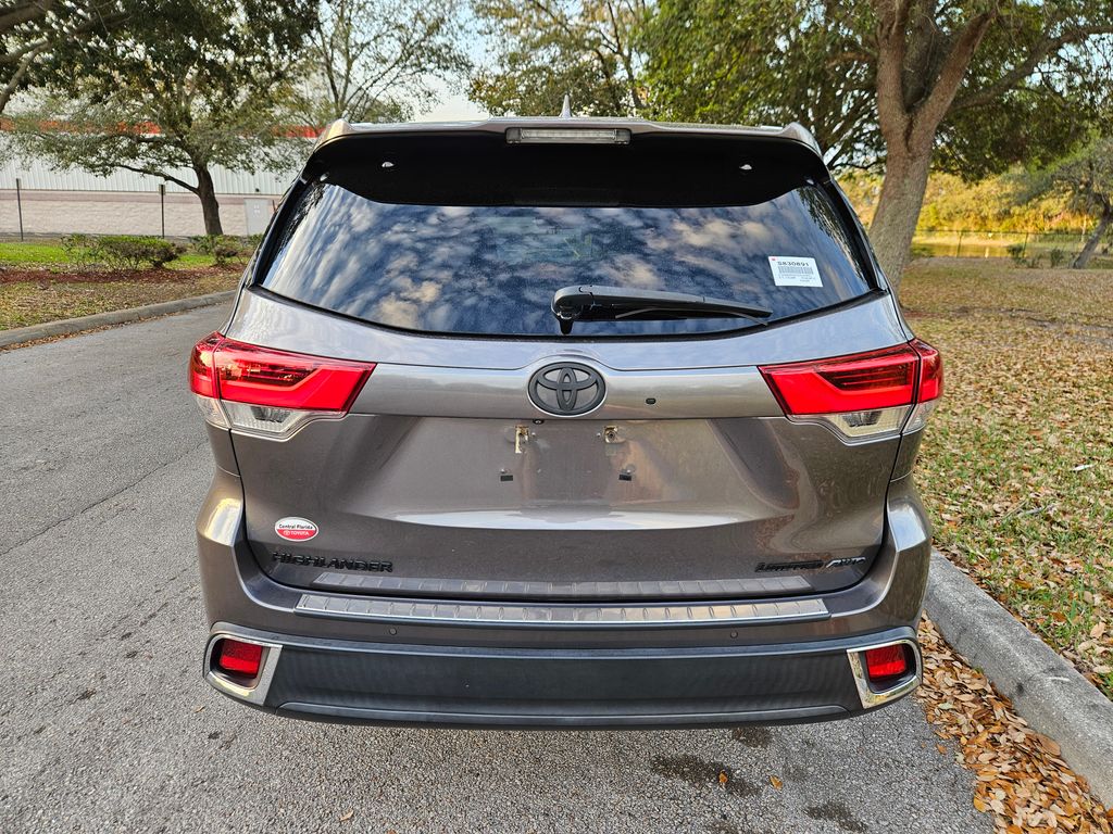 2018 Toyota Highlander Limited 4