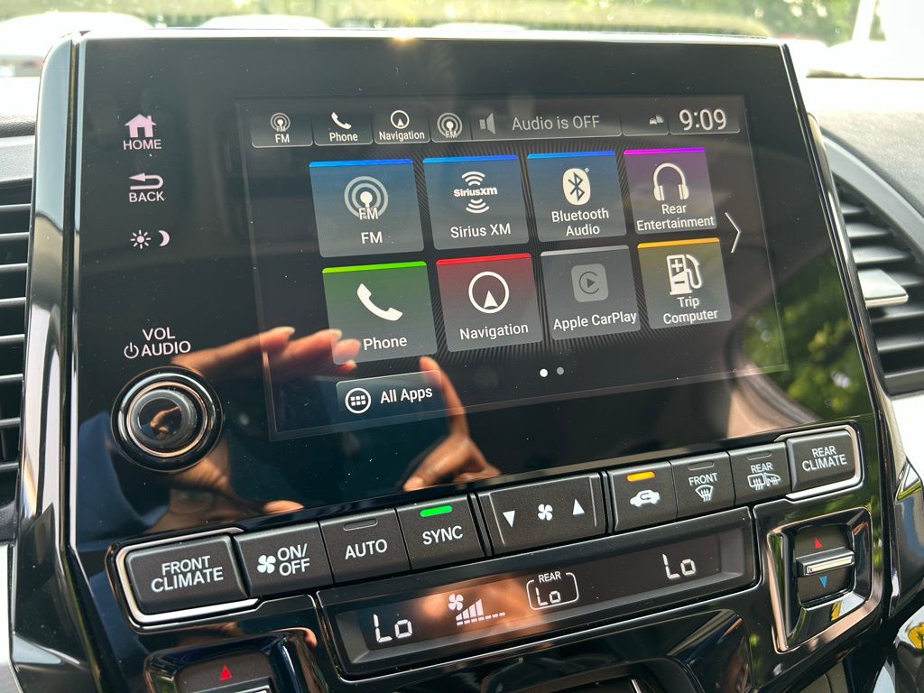 2024 Honda Odyssey Touring 32