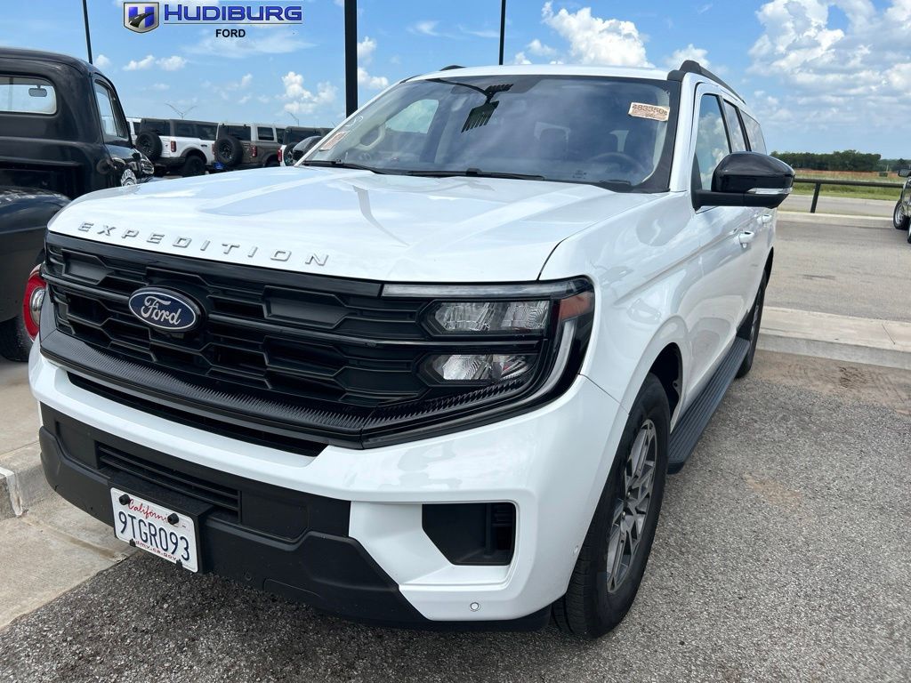 Oxford White 2025 Ford Expedition SUV / Crossover 4X2 Automatic