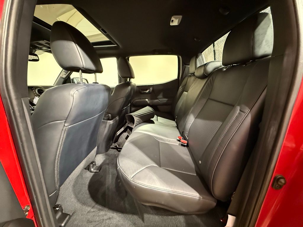 2022 Toyota Tacoma TRD Off-Road 17
