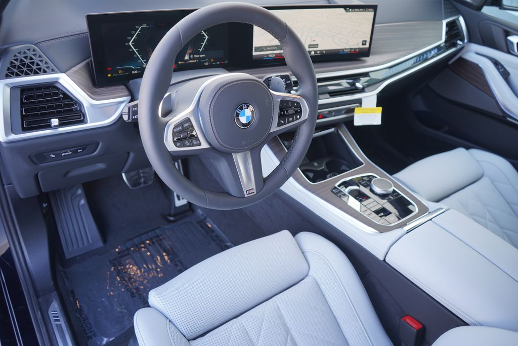 2025 BMW X5 sDrive40i 12