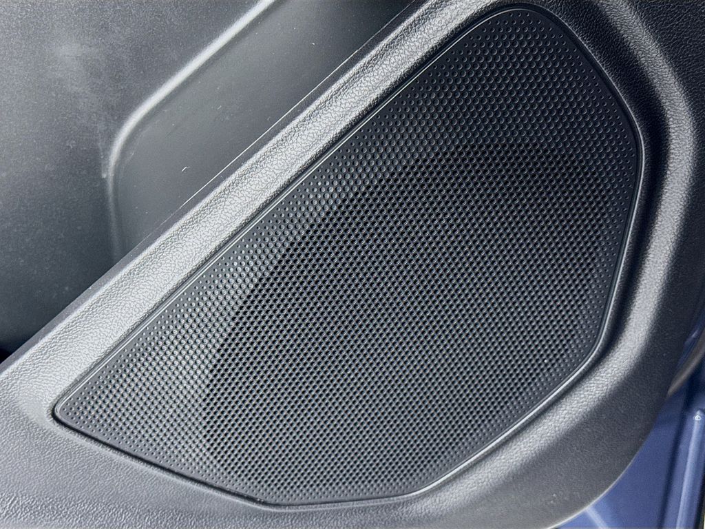 Used Car 2021 Ford Explorer  Xlt For Sale Under $25,000 In Austin, Texas