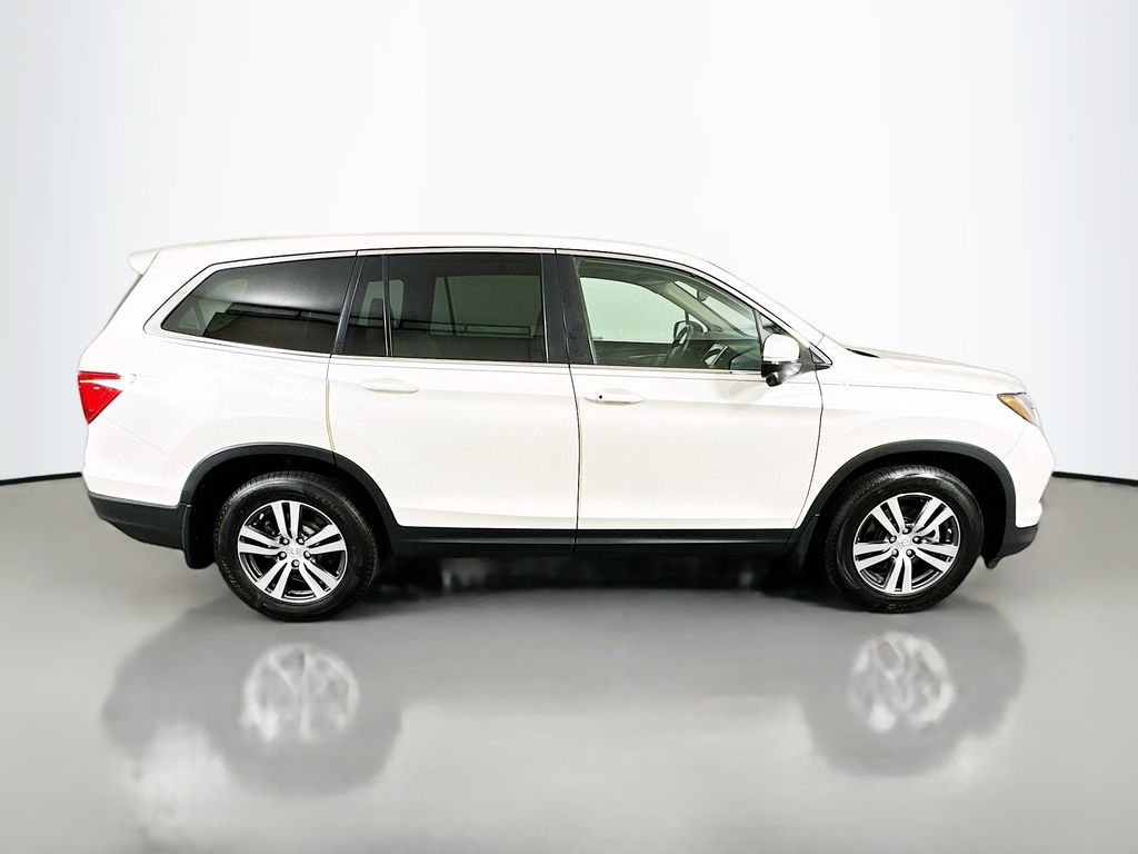 Thumbnail: 2018 Honda Pilot - 4