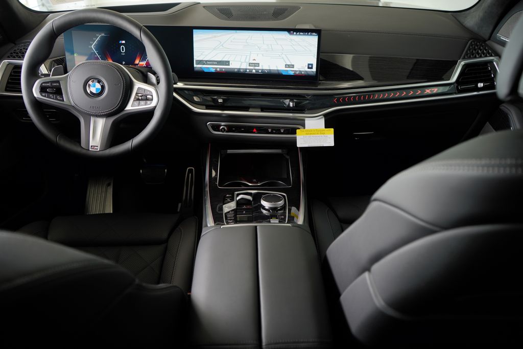 Thumbnail: 2026 BMW X7 - 13