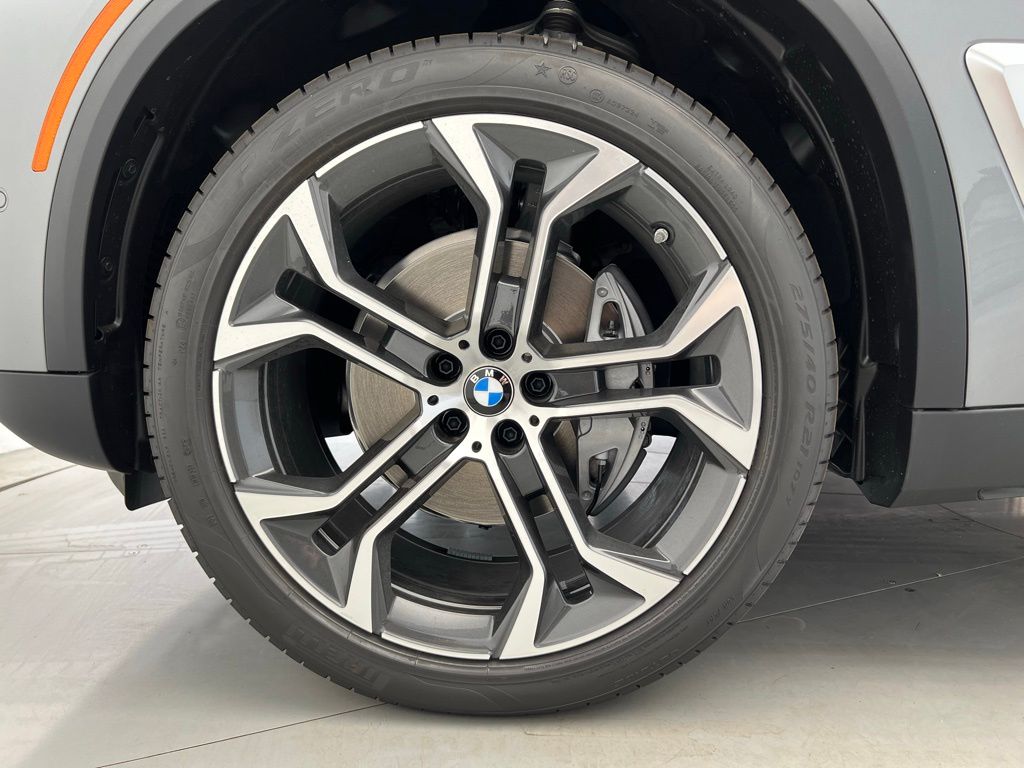 Thumbnail: 2026 BMW X5 - 23