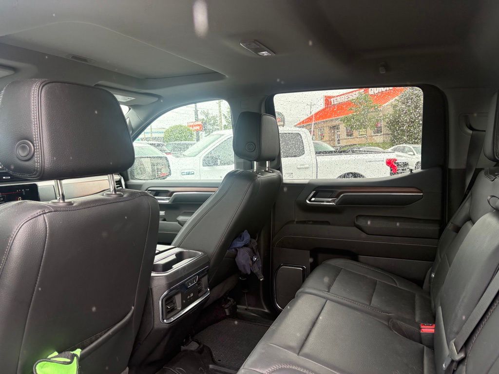 Used 2024 Silver GMC Denali image 8
