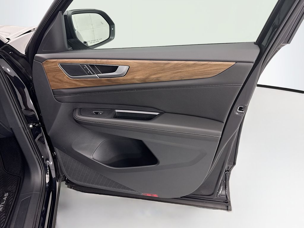 Thumbnail: 2026 Volkswagen Atlas - 23