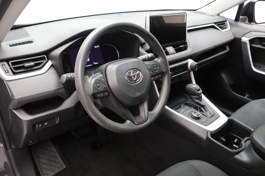 2024 Toyota RAV4 LE 15