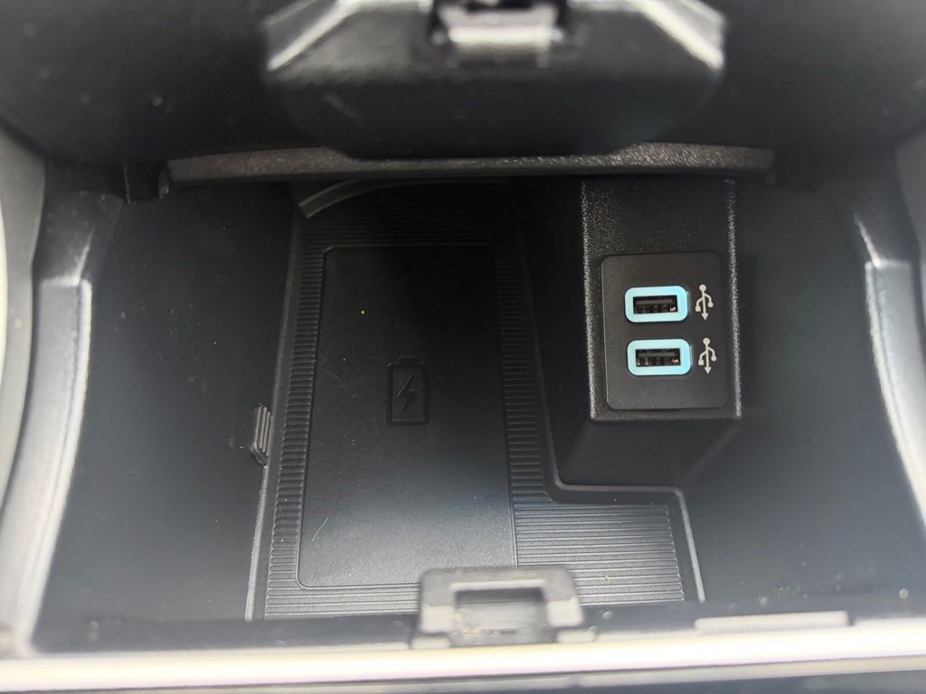 2019 Ford Edge SEL Black at South Hills CDJR