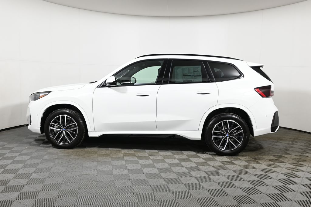 Thumbnail: 2026 BMW X1 - 2