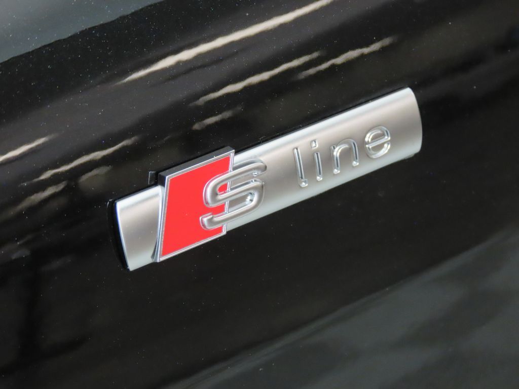 Thumbnail: 2026 Audi Q5 - 12