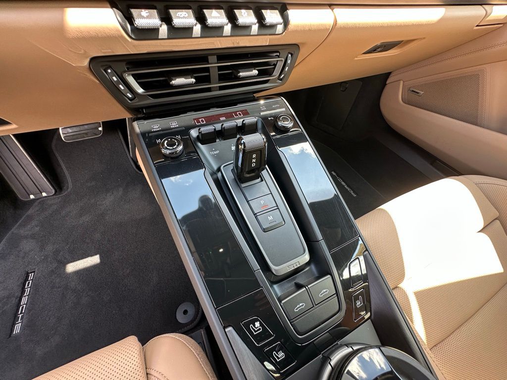 2024 Porsche 911 Targa 4S 30