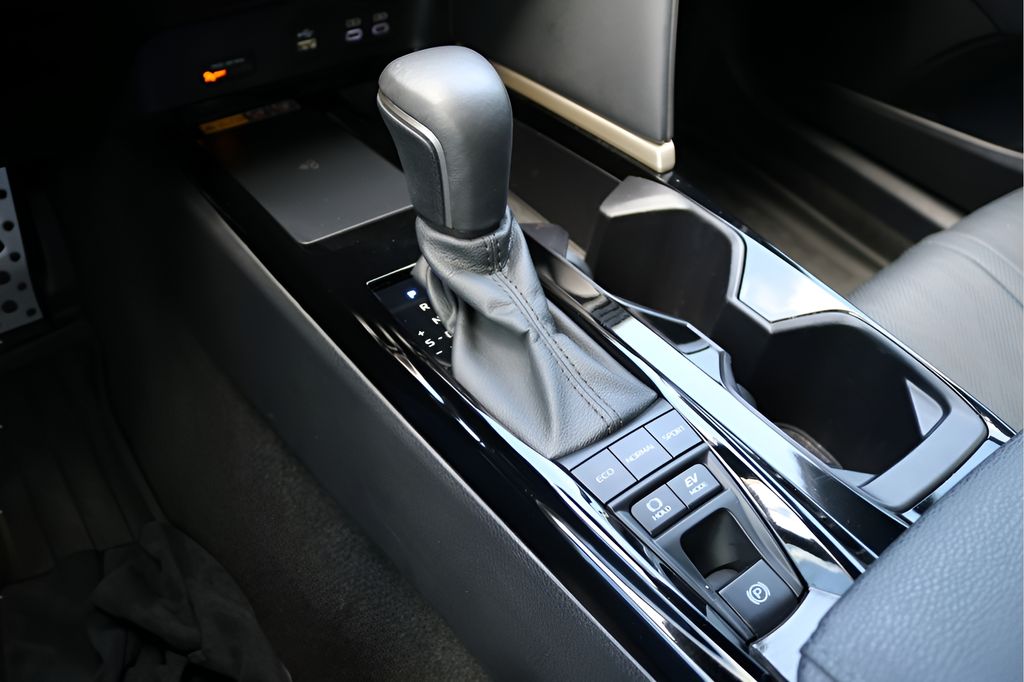 Used Car 2025 Toyota Camry  Xse For Sale Under $40,000 In Austin, Texas