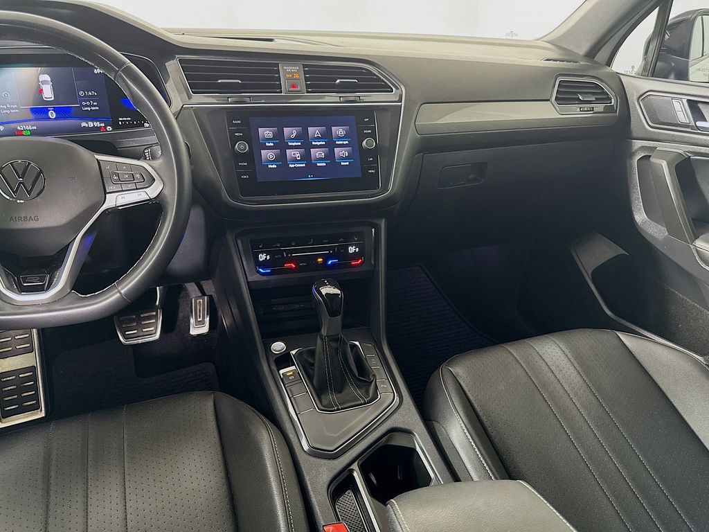 Thumbnail: 2023 Volkswagen Tiguan - 23