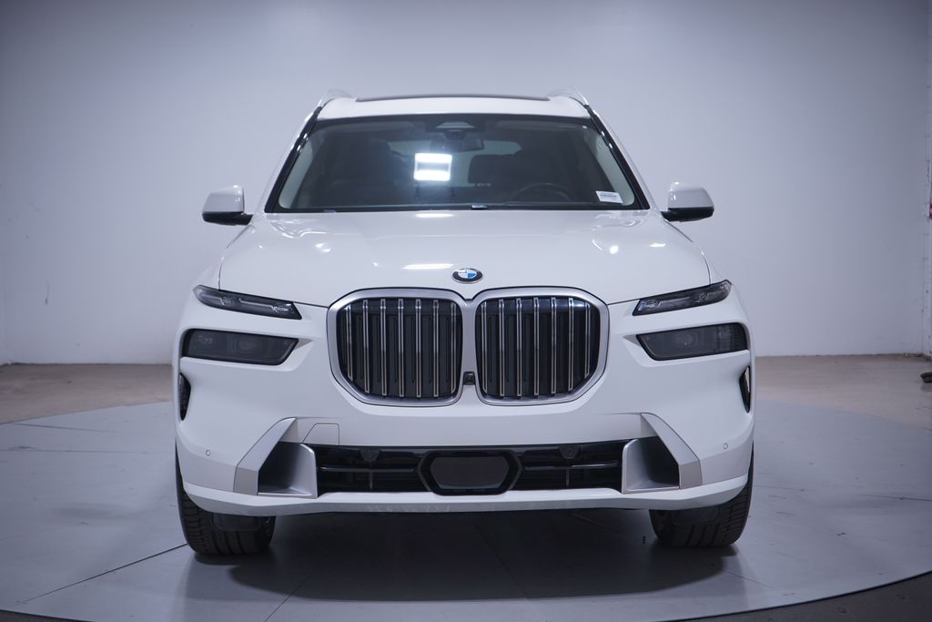 Thumbnail: 2024 BMW X7 - 4