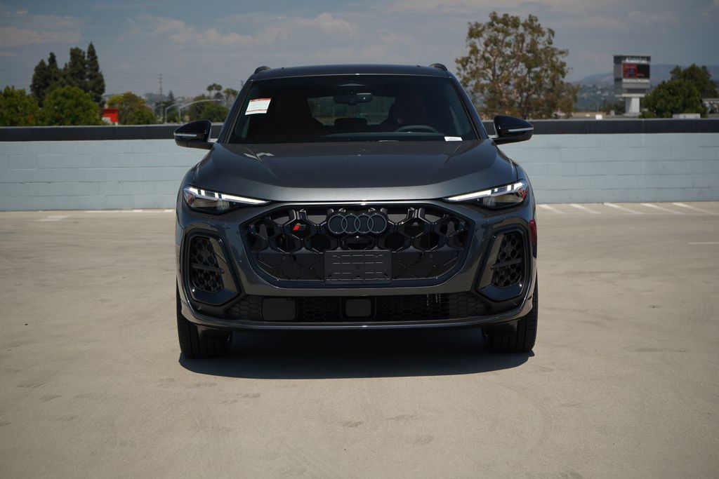 Thumbnail: 2026 Audi SQ5 - 2