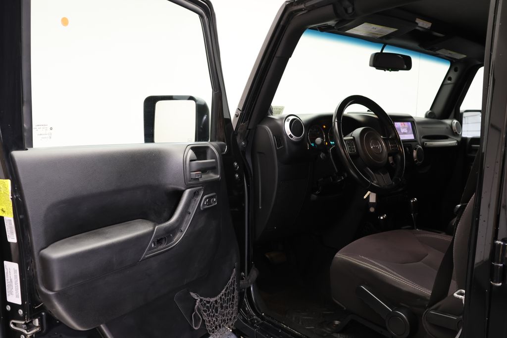 Thumbnail: 2013 Jeep Wrangler - 25