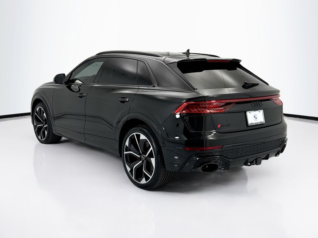 Thumbnail: 2024 Audi RS Q8 - 7